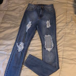 High waisted jeans!